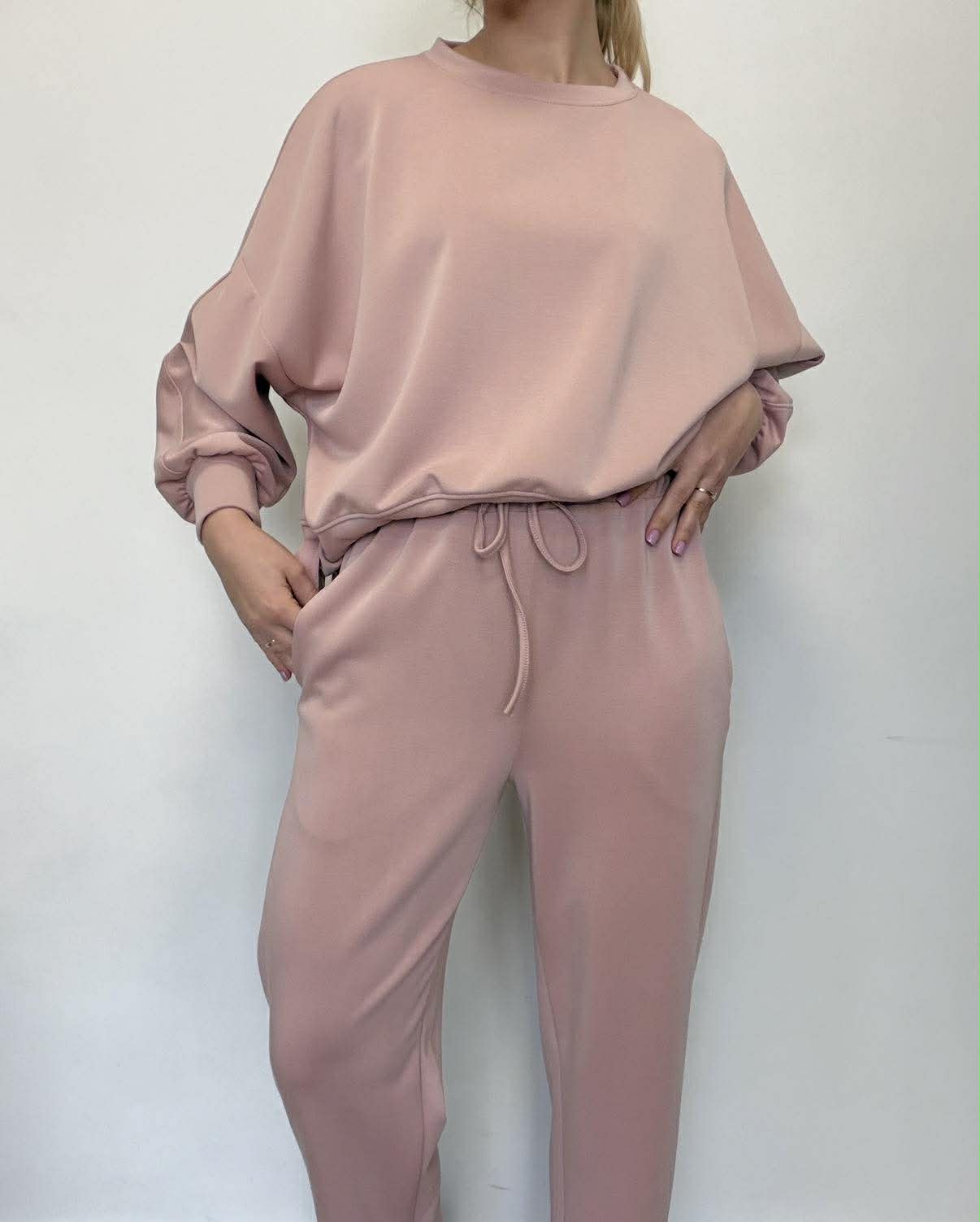 Laisvalaikio kostiumėlis PINK